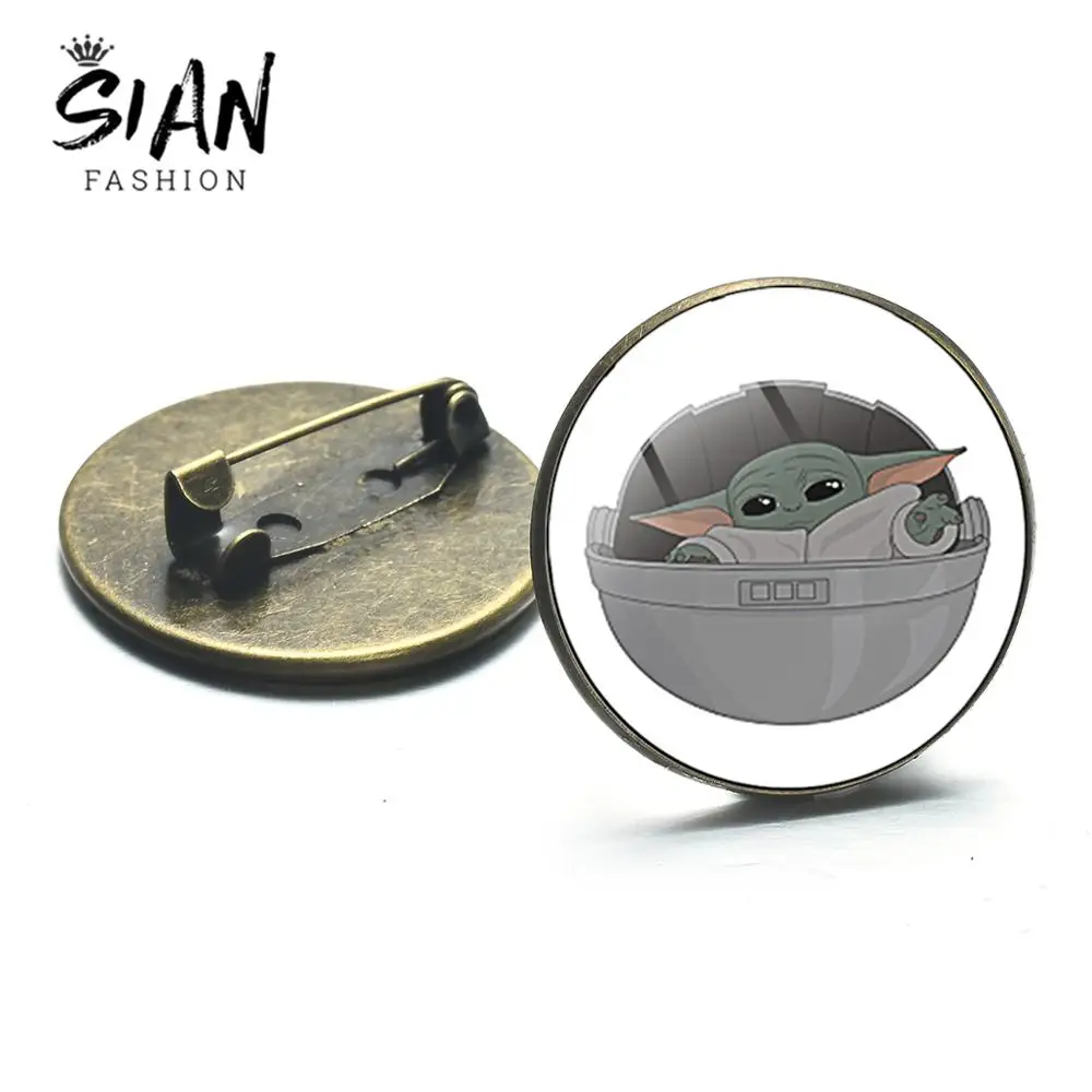 

SIAN The Mandalorian Baby Yoda Helmet Brooches Pin Cute Anime Yoda Funny Photo Glass Round Metal Badge Clothes Bags Accessories