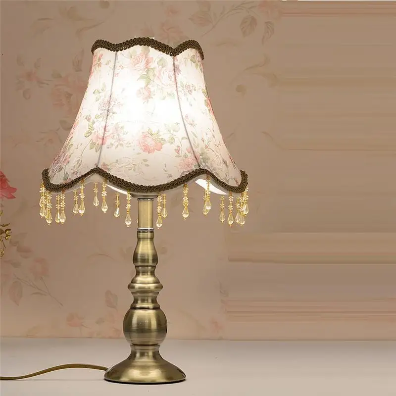 В европейском стиле с украшением в виде кристаллов лампа для Спальня lampada Da Tavolo Lampara Para El Dormitorio деко дом luminaria-де-меса Настольный светильник прикроватный светильник