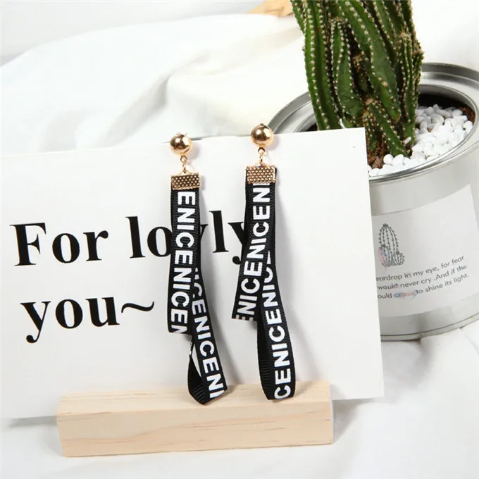 4557879735_1383456478