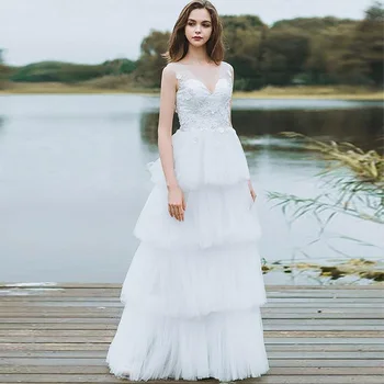 

Eightree Classic Tiered Wedding Dress A-Line Appliques Wedding Gowns Vestidos De Noiva Deep V Beck Sleeveless Bride Dress