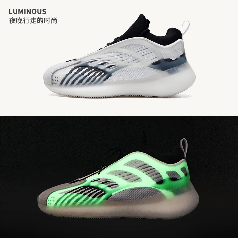 

Men's Casual Sneakers Ultra Light BOOST Cushioning Running Shoes YEEZY700 Reflective Night Tide Shoes Fashion Wild Training Fitn