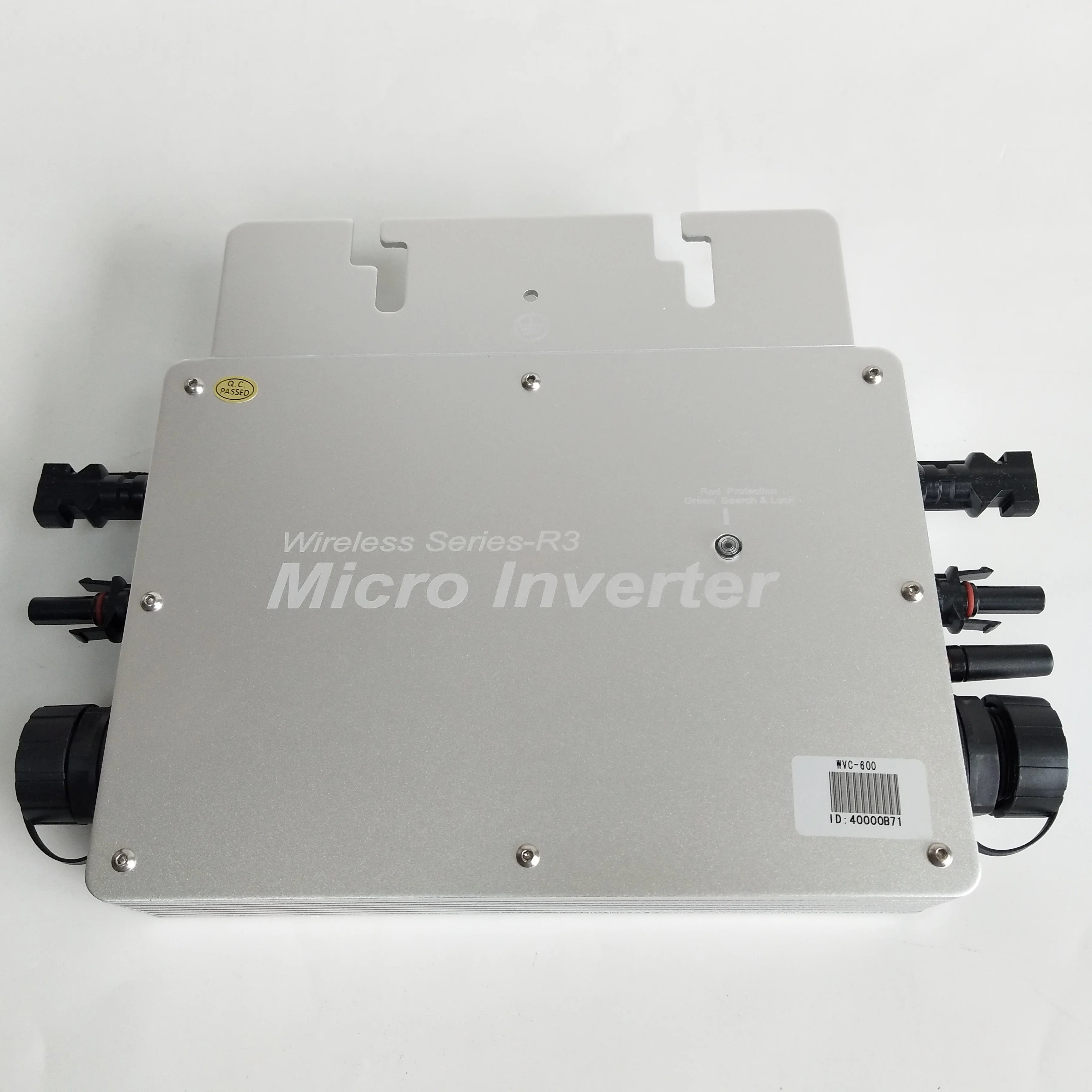 Новейший водонепроницаемый микроинвертор IP65 WVC600 MPPT с сеткой на солнечных