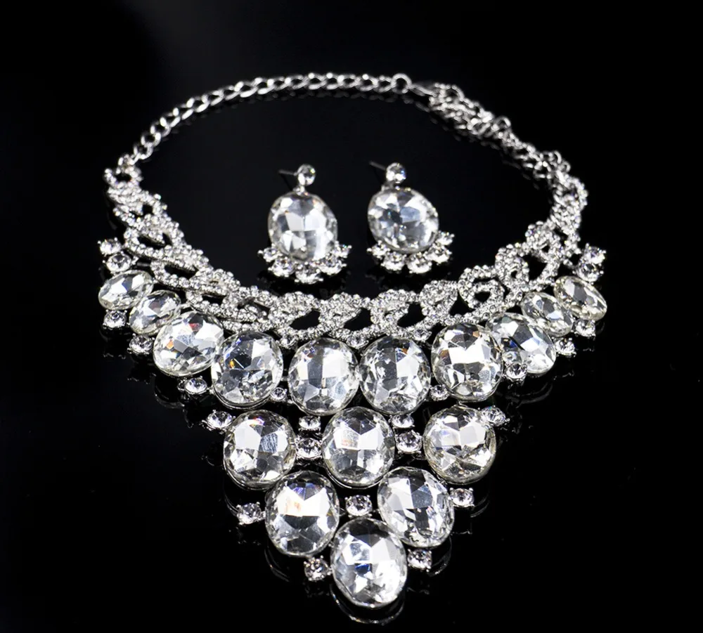 3813940241_745650842