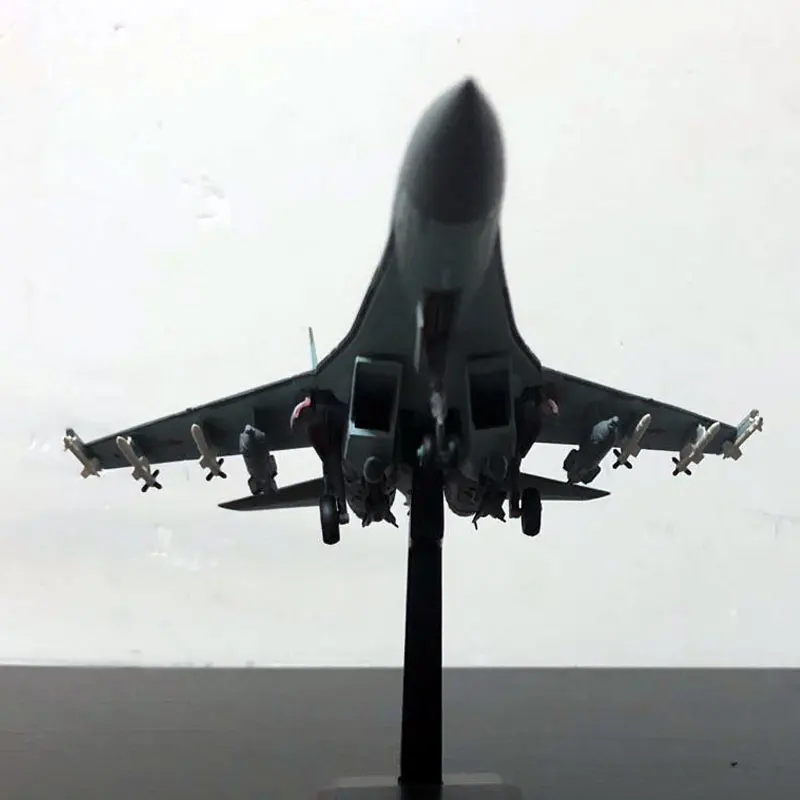 SU-35 Super Flanker (16)