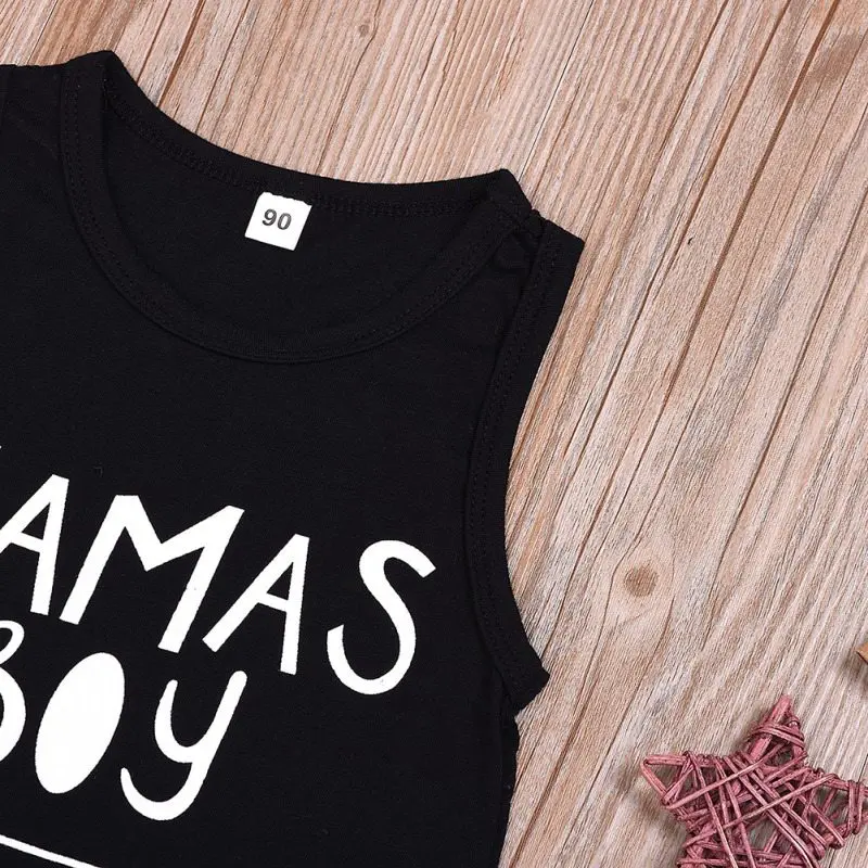 Милая Черная футболка с надписью «MAMAS Boy» Для малышей Топы+ джинсовые шорты комплект одежды для маленьких мальчиков, хлопковая летняя одежда для маленьких мальчиков