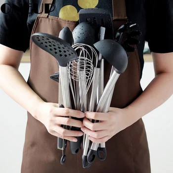 

Silicone Kitchenware Set Heat Resistant Cookware Spatula Shovel Soup Spoon with Wooden Handle Non-stick Kitchen Accessorie