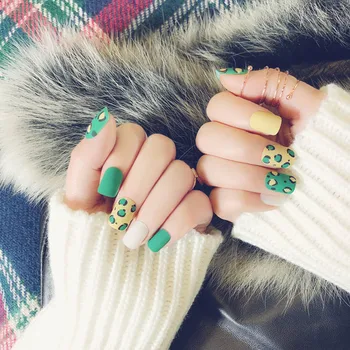 

24pcs Lovely Yellow Green Leopard Pattern press on nails square Middle Long Full Finished matte false nails with Glue for girls