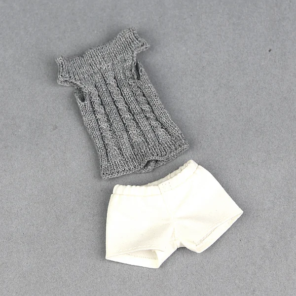Чистый свитер ручной вязки Blyth кукла аксессуары трикотажные топы ручной работы пальто платье одежда для 1/6 BJD куклы Подарки для девочек детские игрушки - Цвет: gray white shorts