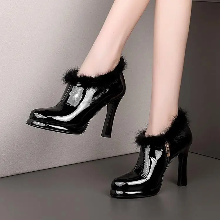 

The spring and autumn period and the first layer of cowhide leather high with waterproof side zippers women's shoes