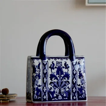 

Creative Chinese Ceramics Retro Blue And White Porcelain Bag Statue Ornaments Home Desktop Living Room Storage Decoration M5511