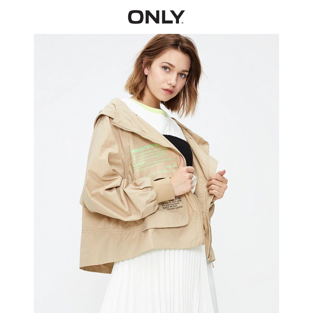 Ideal Women's Loose Fit Printed Short Jacket 119336526