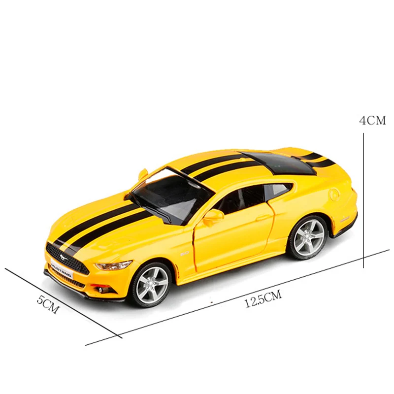 Спортивная модель автомобиля в масштабе 1:36 GT литая из металлического сплава