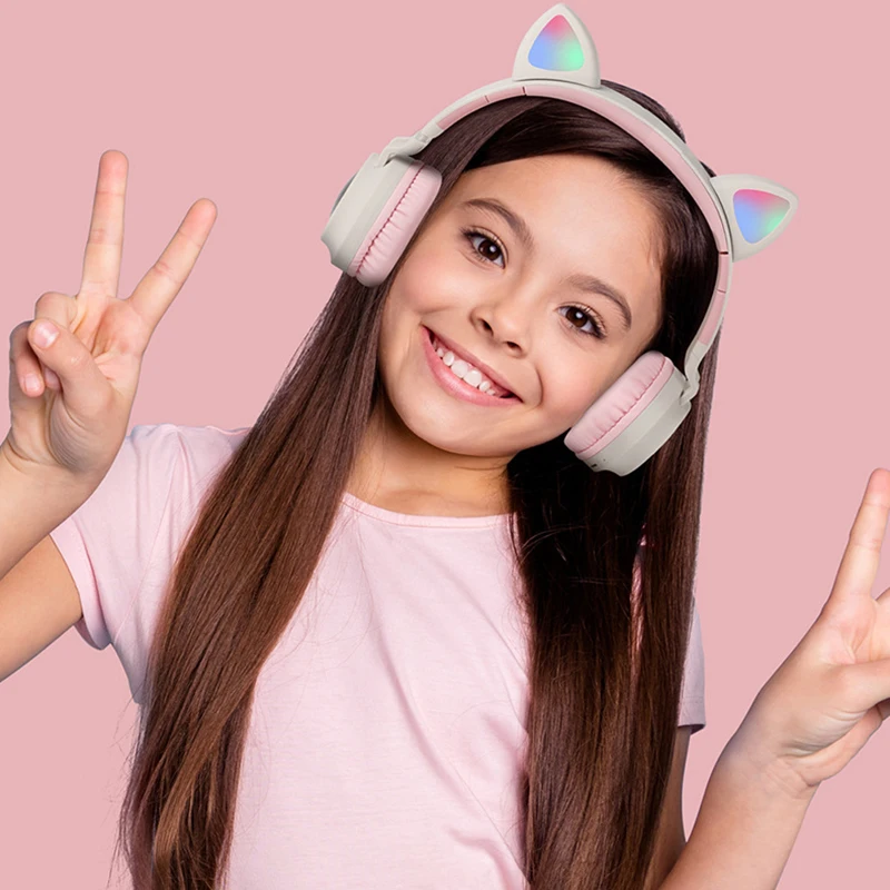 Cartoons Head Mounted Wireless Bluetooth Headphones Kid Pink Cat Ear Foldable Stereo Sound Luminous Headset Kids Earphone