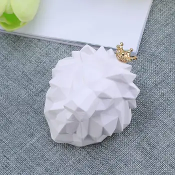 

New Auto Air Outlet Perfume Aroma Diffuser Air Freshener Car Lions Head Pattern Solid Fragrance