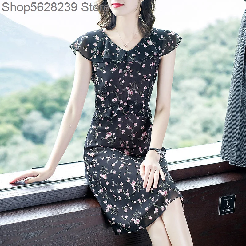 

V Collar Floral Chiffon Dress 2020 Summer Harvest Waist Slimming Temperament Medium Length Money Popular Skirt Chao