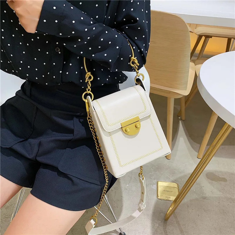 

Simple female 2019 new Korean portable Joker small square bag fashion foreign style chain shoulder Messenger bag
