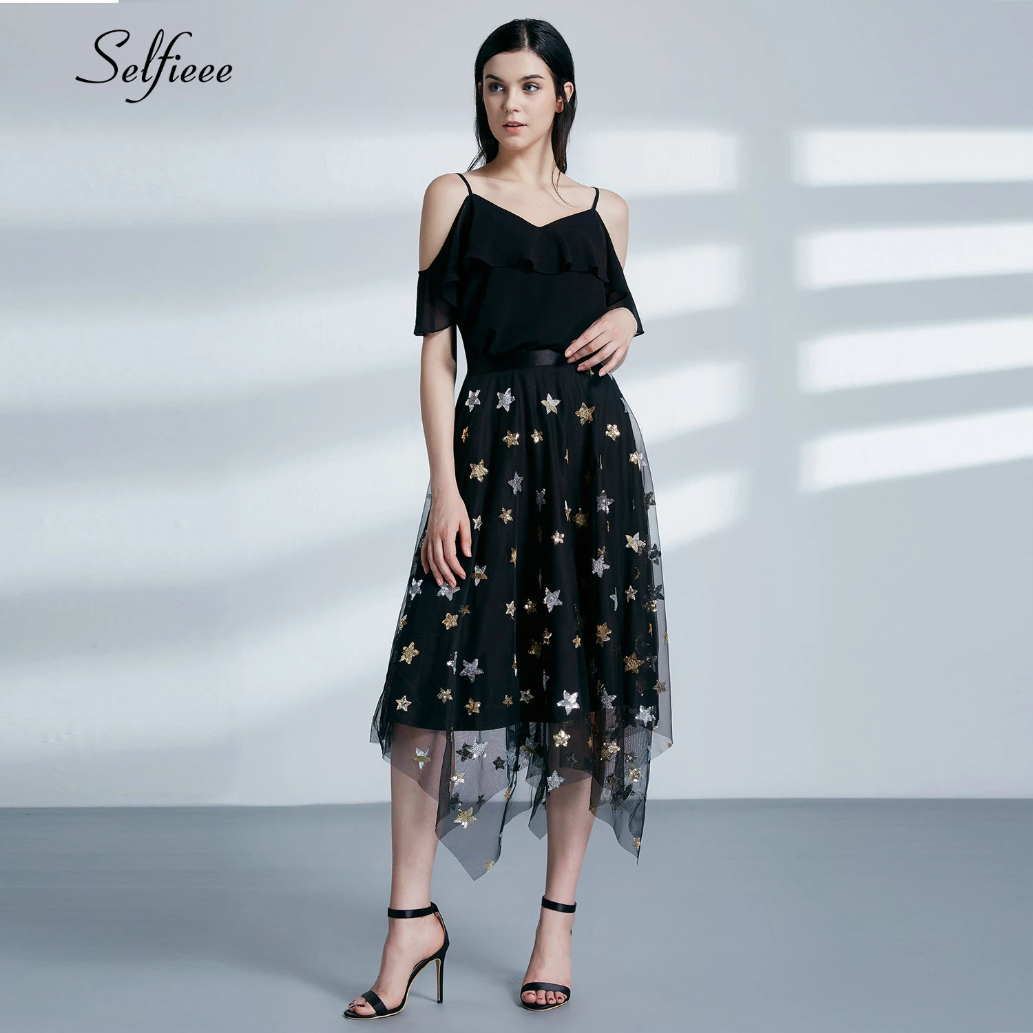 

Sparkle Chiffon Dress V-Neck Spaghetti Straps Cold Sleeve Star Embroidery Chiffon Causal Dress Sweet Ladies Summer Dress 2019