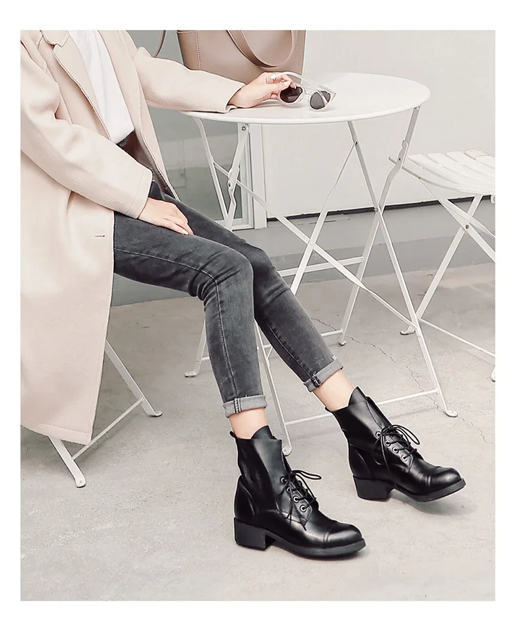 Женские мартинсы Donna-in, осенние ботинки из натуральной кожи на шнуровке, стильные байкерские ботинки с круглым носком