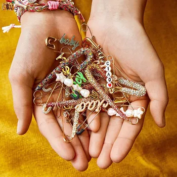 

Fashion Unique Design CZ Paperclip Safety Pin Stud Earrings for Women Girls Gold Color Punk Body Piercing Earrings Accessories