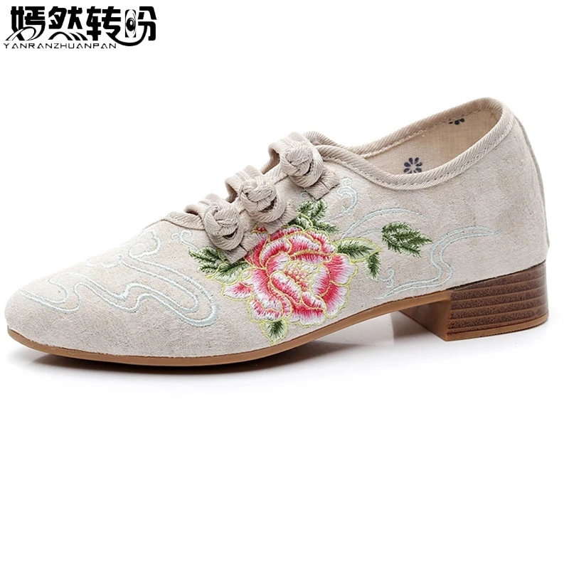 

2020 New Vintage Women Cloth Shoes National Ladies Pointed Toe Shoes Block Heel Embroidered Spring Shoes Woman