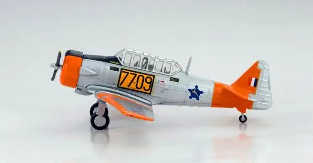 Хобби мастер AT-6 Гарвардские южно-африканские ВВС SAAF 1/72 литая под давлением модель самолета