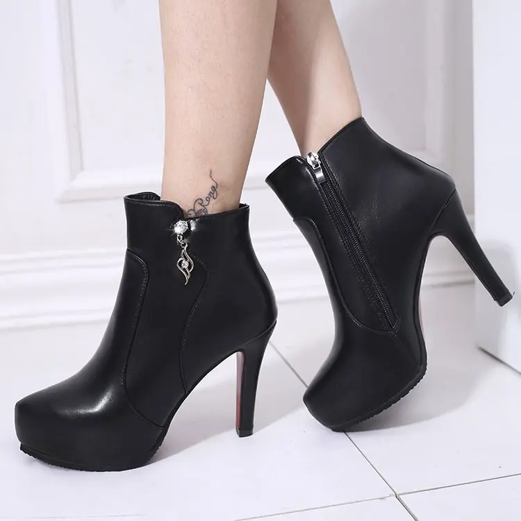

2018 Autumn And Winter New Style Pointed-Toe Side Zipper Man-made Diamond Pendant Ultra-High-Heel Short Boots Women's Thin Heele