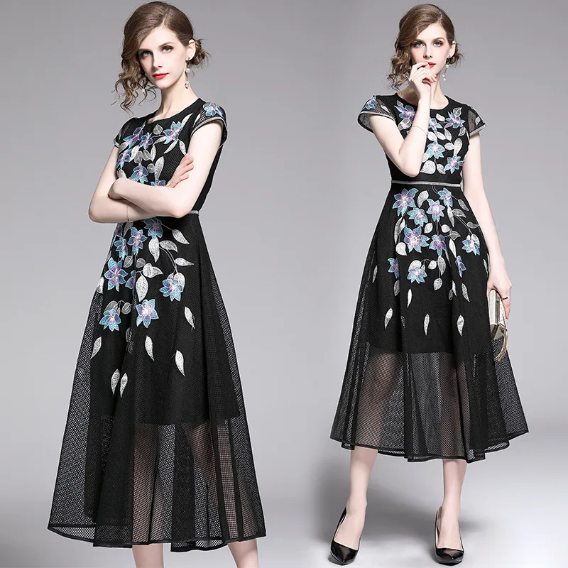 

2019 Summer New Style Europe And America WOMEN'S Dress Grid Machine Embroidery Crew Neck Short Sleeve Waist Hugging Long Skirts