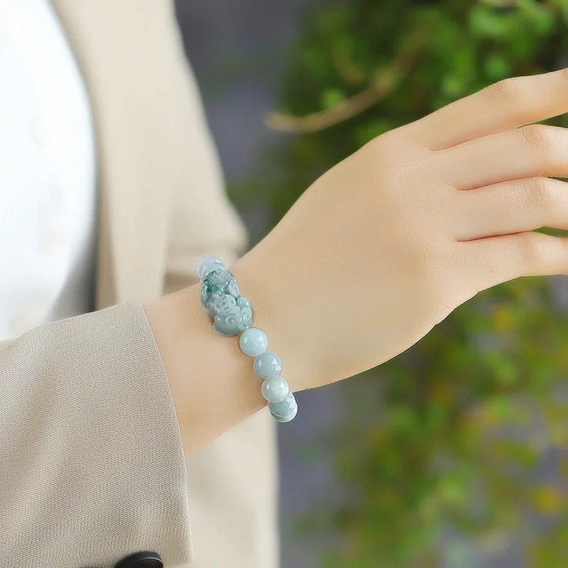 14880191831_29508370