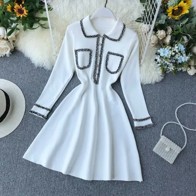 Осенне-зимнее платье черного цвета с отложным воротником и рукавом три четверти, белая женская одежда с кисточками и накладным карманом весеннее платье, большие размеры