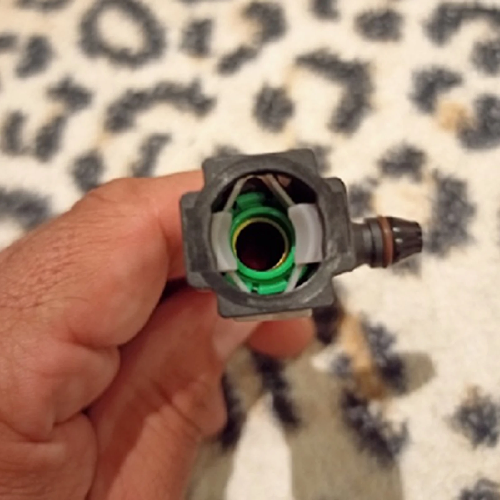 7.89 ID6 Auto Car Fuel Line Bundy Tee Hose Coupler Nylon Motorcycle Hose Coupler Quick Release Connect Connector Car Accessories