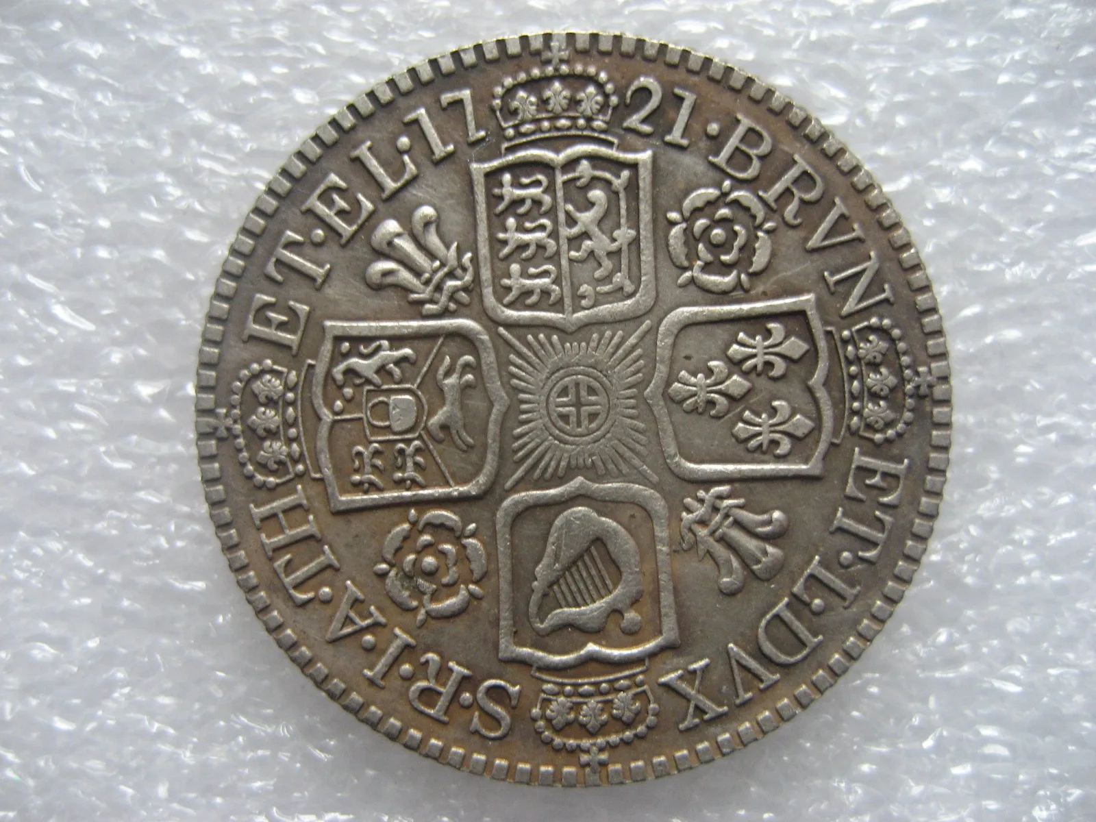 Копия шиллинга, монета Великобритании 1721