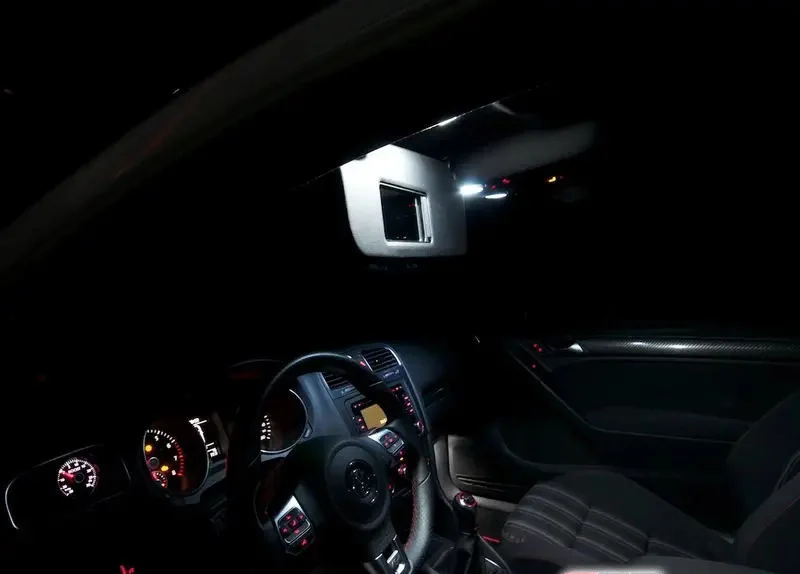 1 шт. Автомобильный светодиодный купольный светильник для чтения на крышу для VW Golf plus V вариант Jetta Passat вариант CC Scirocco Skoda Seat
