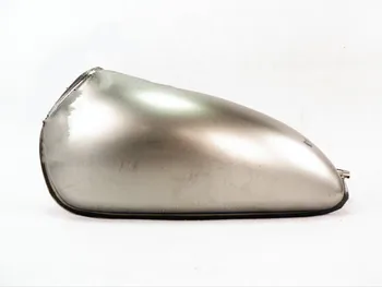 

Retro Modified Motorcycle Refitted TD360 Metal Primary Color Blank Fuel Tank
