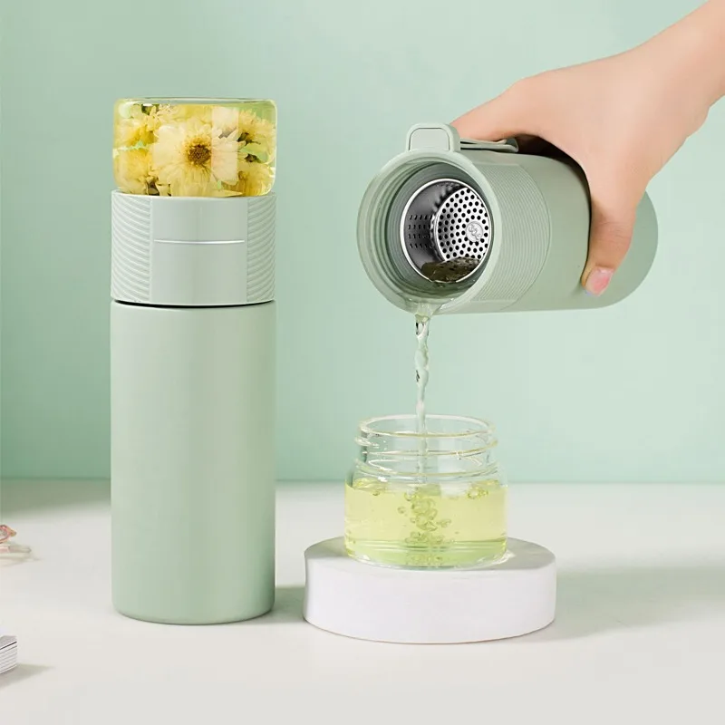 Insulated Cup with Filter 316 Stainless Steel Tea Bottle Tea Infuser Vacuum Cup with Glass Infuser Separates Tea and Water 500ML