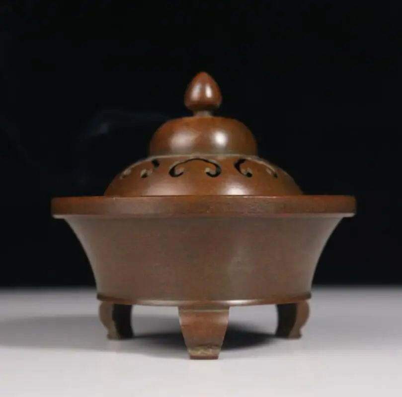 

Статуэтка из латуни Archaize seiko с тремя футами