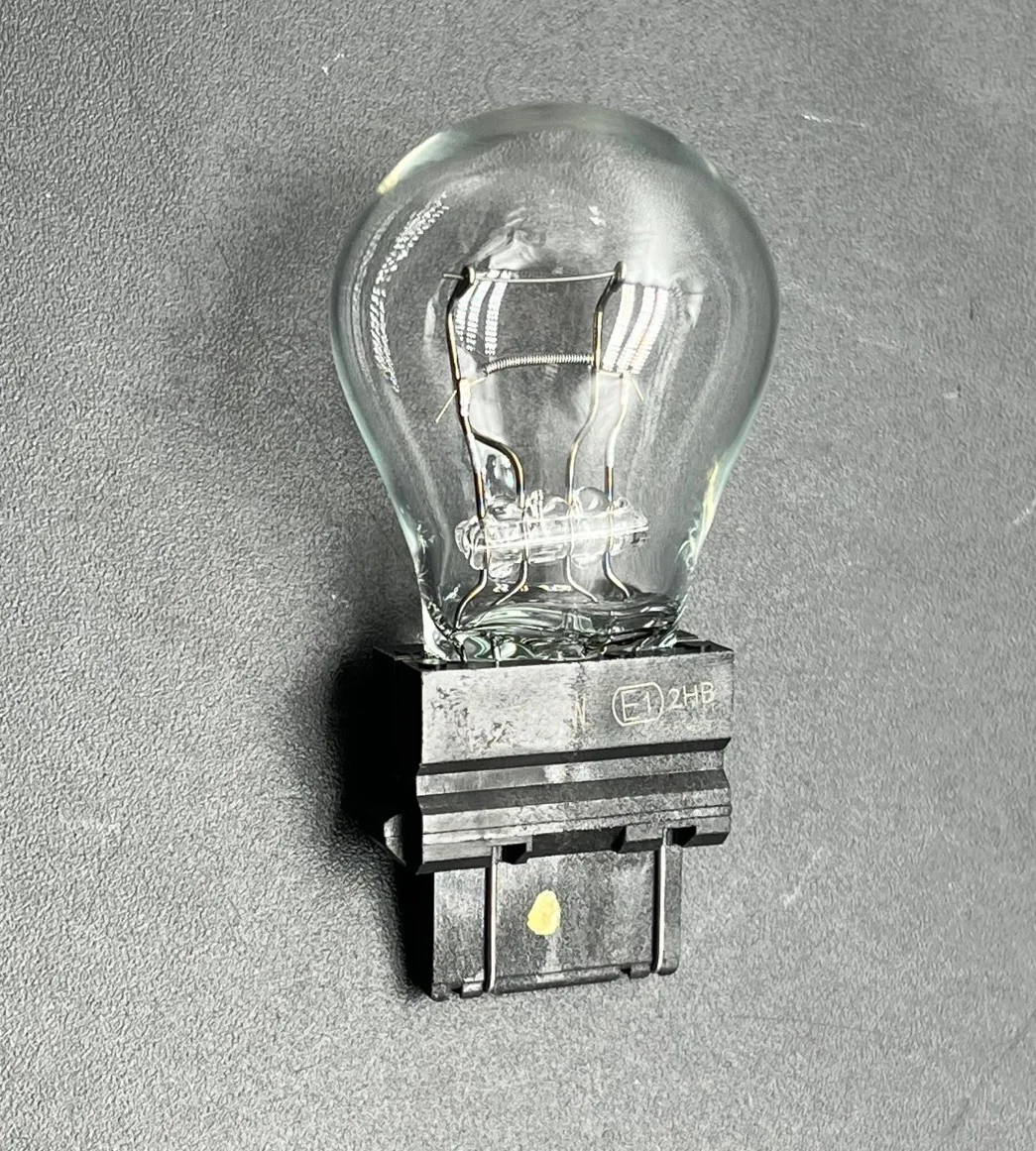 ڸ 극ũ  F150 KUGA   ڸ 2pcs MKTMKX ӽ 3157K