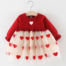 Платье для маленьких девочек; детская одежда для маленьких девочек; коллекция года; однотонное кружевное платье с вышивкой в виде сердца; Новое Осеннее детское платье-пачка