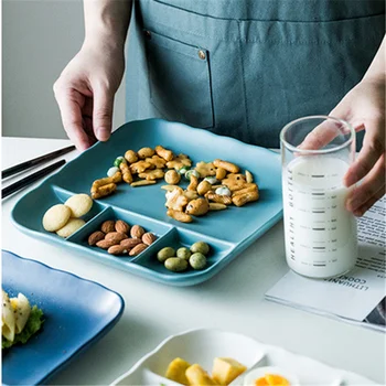 

Solid Square Ceramic Plate Children Feeding Tableware Lattice Porcelain Dinner Plate Salad Fruit Dish Tray Snack Dishes Plate