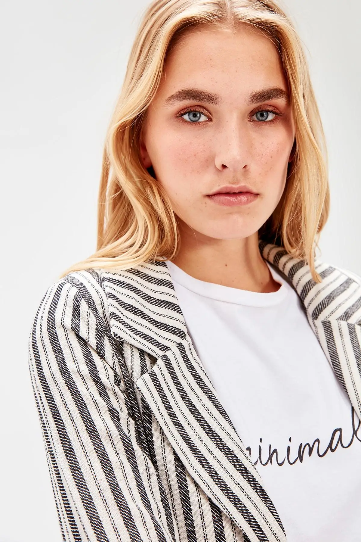 Most effective  Trendyol Black Striped Jacket TWOAW20CE0062