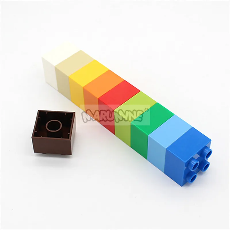 Кубик Duplo MARUMINE 2x2 в горошек Классический конструктор 50 шт. развивающая техника