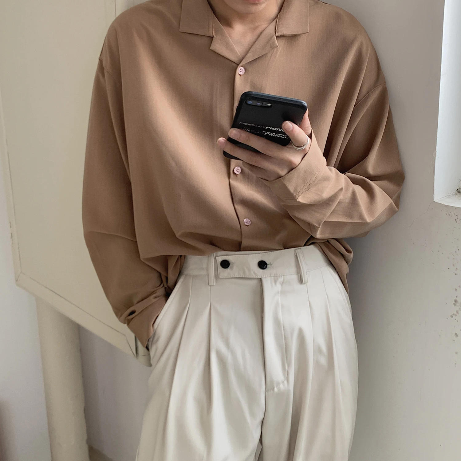 Camisa de manga larga para hombre, ropa Masculina holgada con forro de cuello, ajustada, con puños franceses, a la moda, 6 colores, 2021
