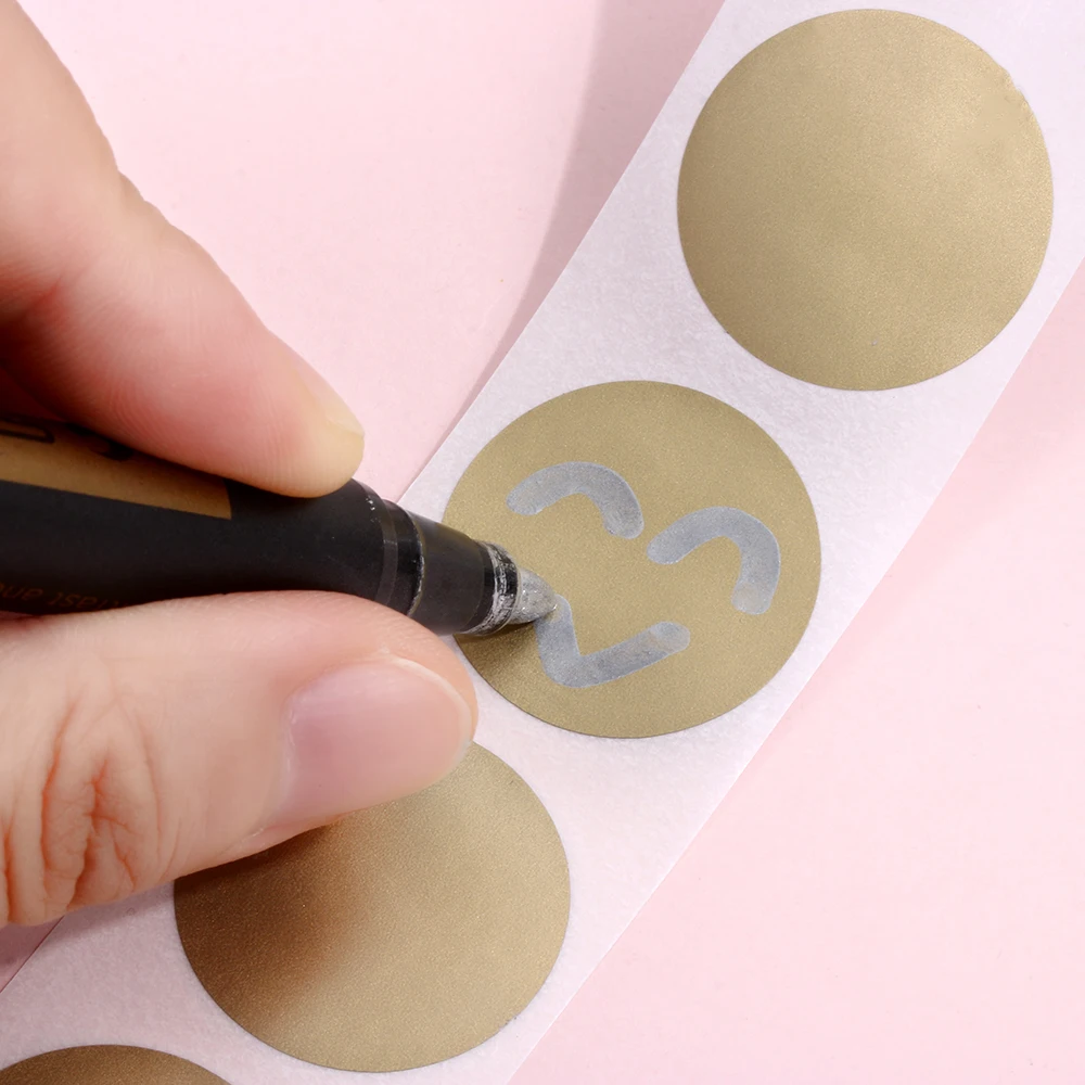 Самоклеющиеся скретч наклейки. Стирает скретч наклейку. Наклейка для стирания. Наклейки со скретч слоем. Скретч наклейки.