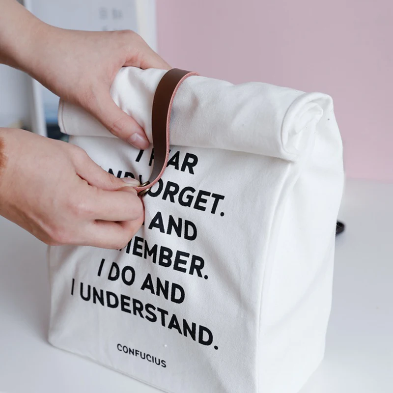 

1 Pcs Of 30x22x12cm Nordic Style Insulation Bag With English Letters Fruits Food Storage Organizer