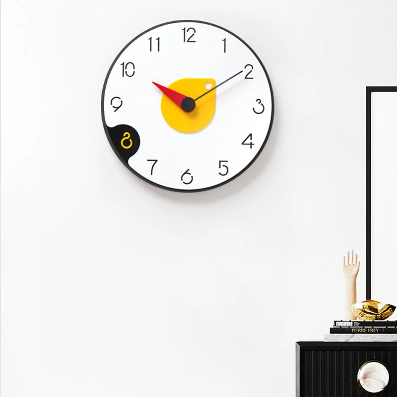 Скандинавские современные минималистичные настенные часы, индивидуальные кварцевые простые бесшумные кухонные декоративные домашние часы для спальни