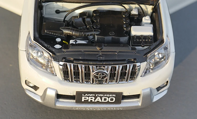 Оригинальная Авторизованная аутентичная модель автомобиля SUV Toyota Land Cruiser Prado 1/18, черная металлическая классическая модель в подарок