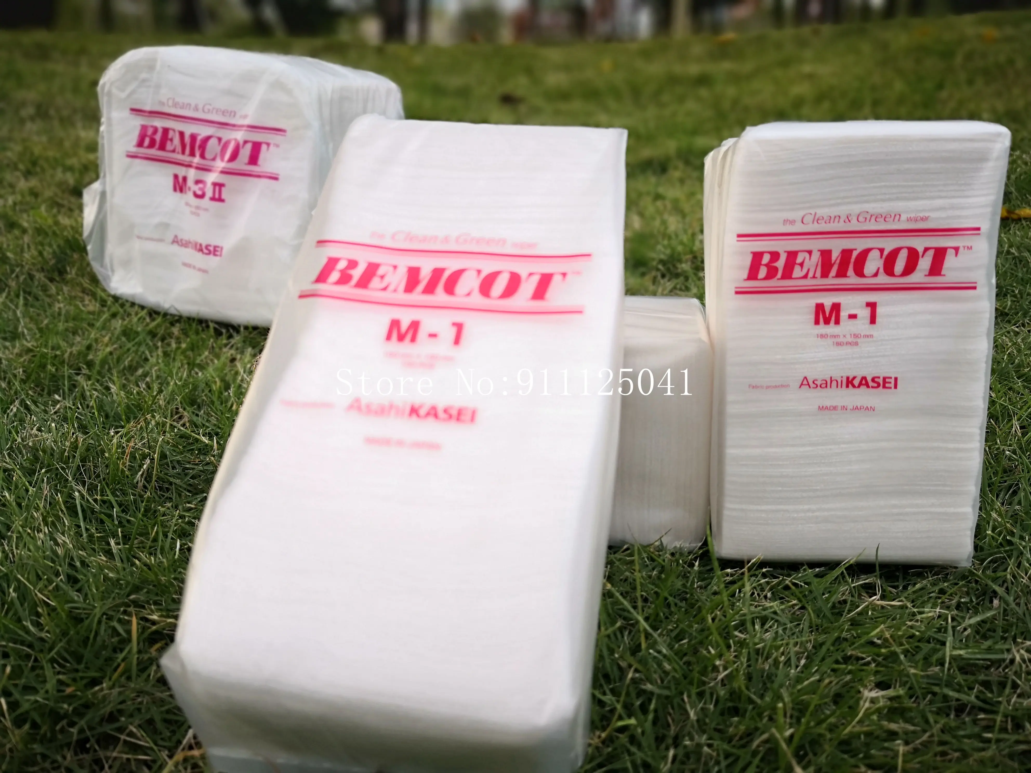 BEMCOT M-1 Spunlace Nonwoven Lin-free Industrial Wiping Cloth 150MMX15cm Quarter Folded Viscose Polyester 150pcs/bag dust-free