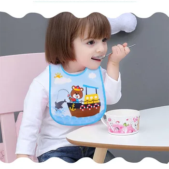 

4pcsNewborn Baby Bibs Waterproof Baby Aprons Bib infant saliva towels cute baby cartoon bib baby slabbetjes plastic EVA baberos