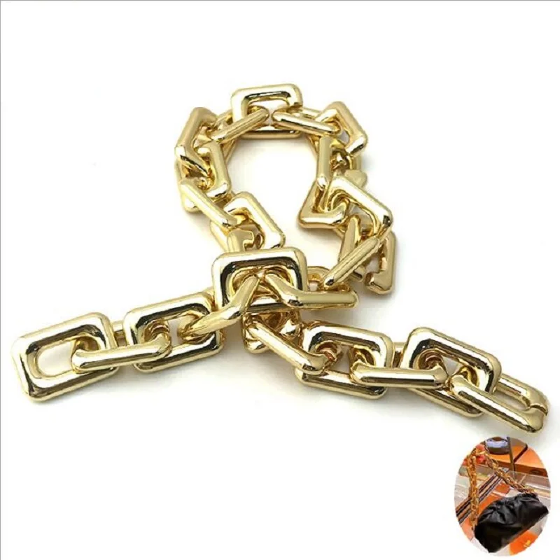 Рисунок 4 - сумка, ручка из цинкового сплава