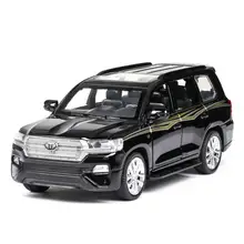 Hot scale 1:32 wheels diecast car toyotas orv LAND CRUISER 200 metal model with light and sound pull back vehicle toy collection