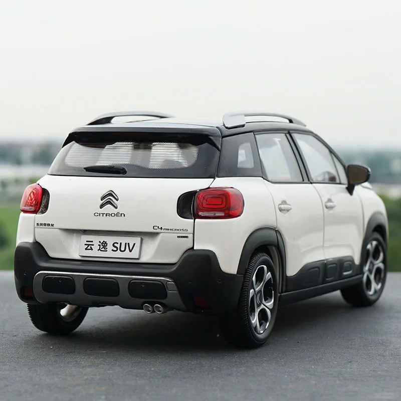 Литье под давлением 1:18 весы сплав литой металл автомобиль C4 Aircross модель